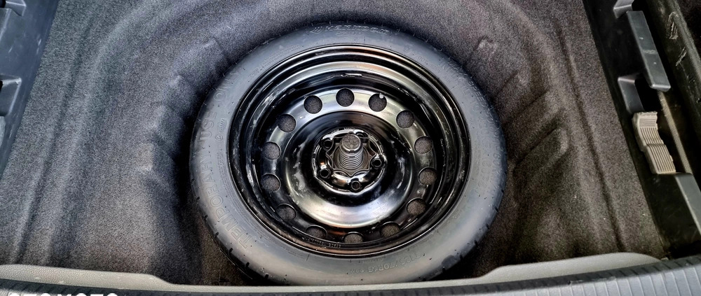 Volkswagen Golf cena 49999 przebieg: 200000, rok produkcji 2019 z Wieleń małe 407